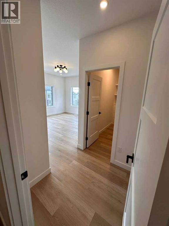 4744 Bowness Road - Photo 20