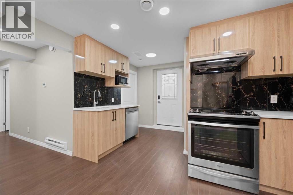 7 Panora Square NW - Photo 2