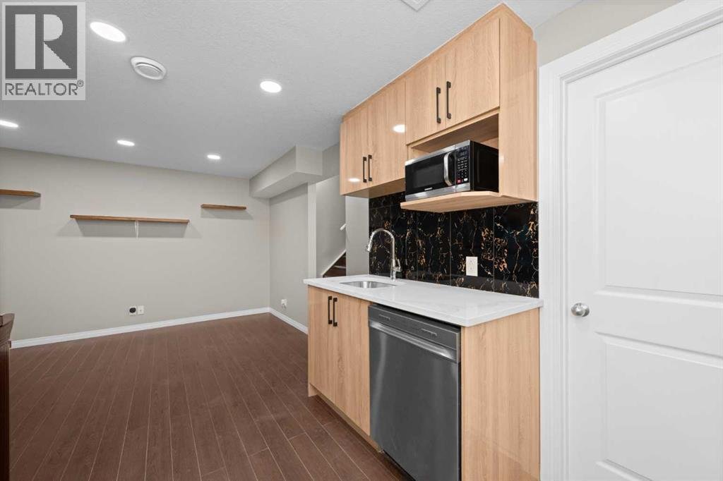 7 Panora Square NW - Photo 3
