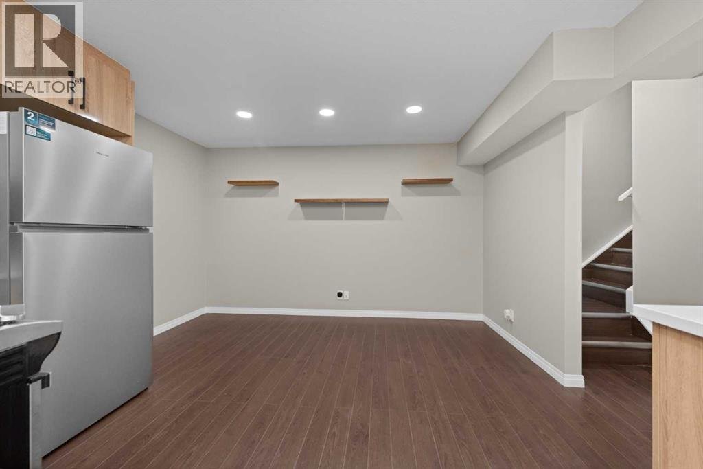 7 Panora Square NW - Photo 4