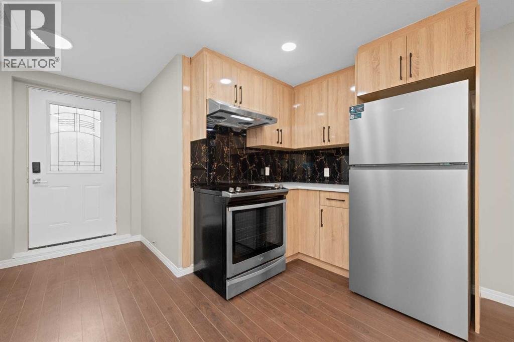 7 Panora Square NW - Photo 5