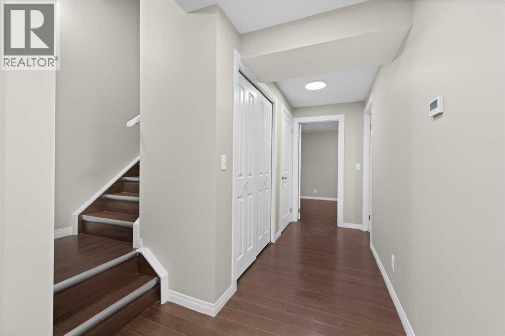 7 Panora Square NW - Photo 12