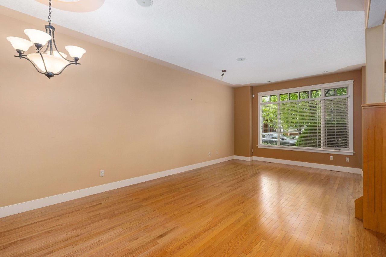 720 4 Street Northwest - Photo 5