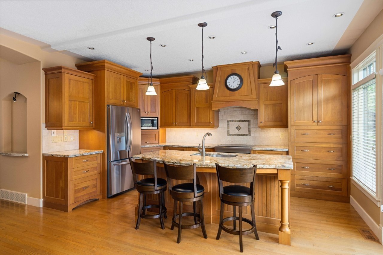 720 4 Street Northwest - Photo 9