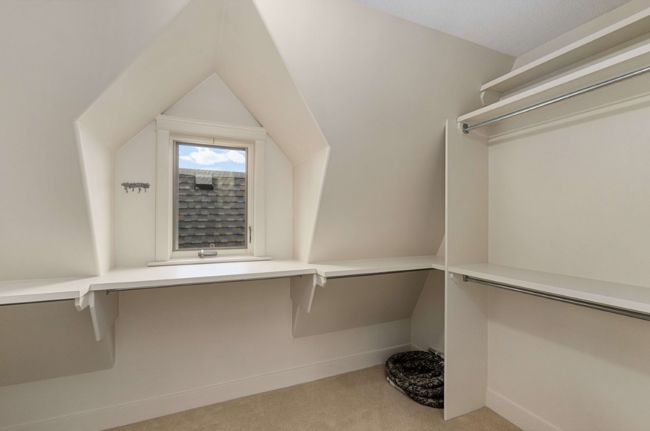 720 4 Street Northwest - Photo 24