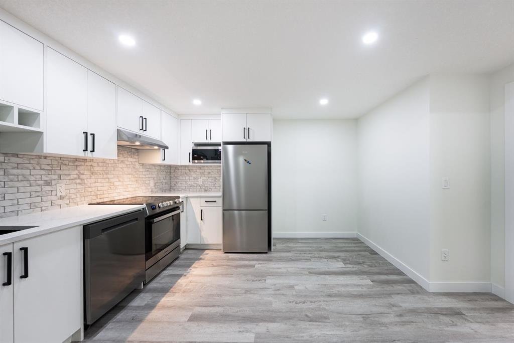 260 Belmont Boulevard South West - Photo 2