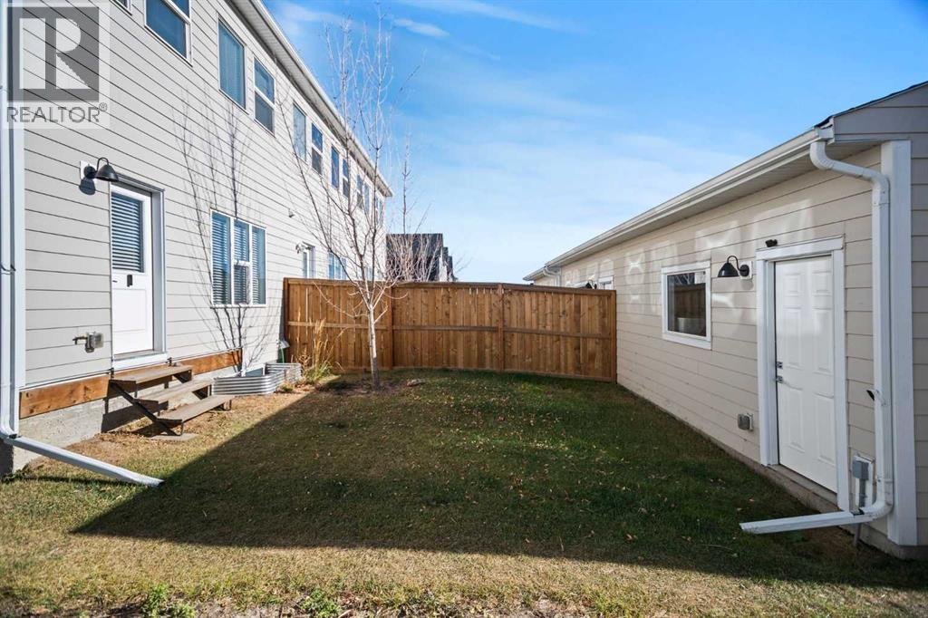 7581 202 Avenue Southeast - Photo 17