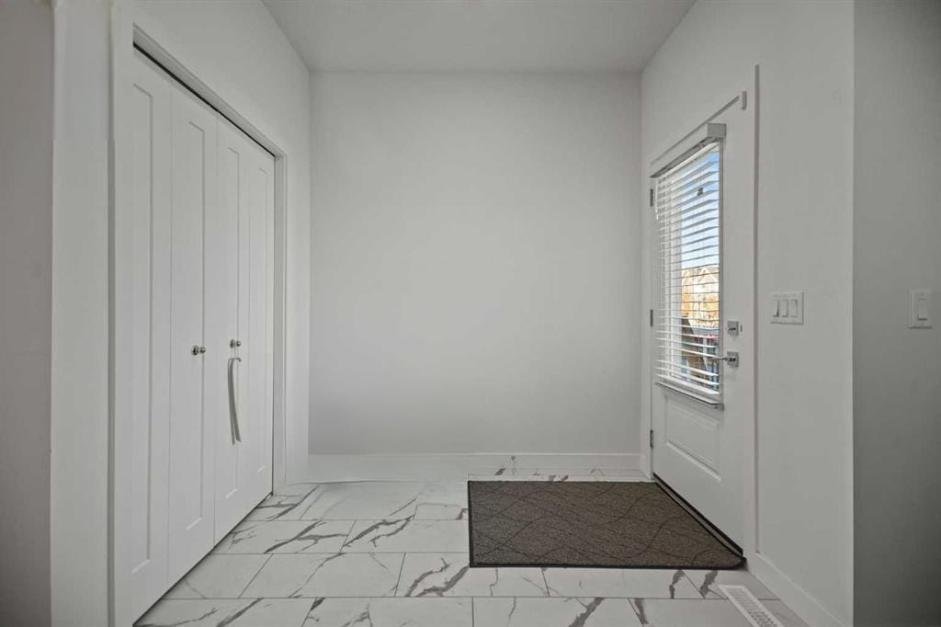 7581 202 Avenue Southeast - Photo 3