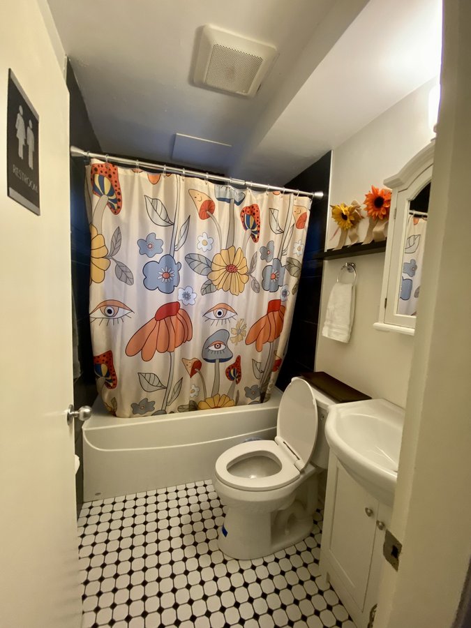 1634 18 Avenue Northwest - Photo 8