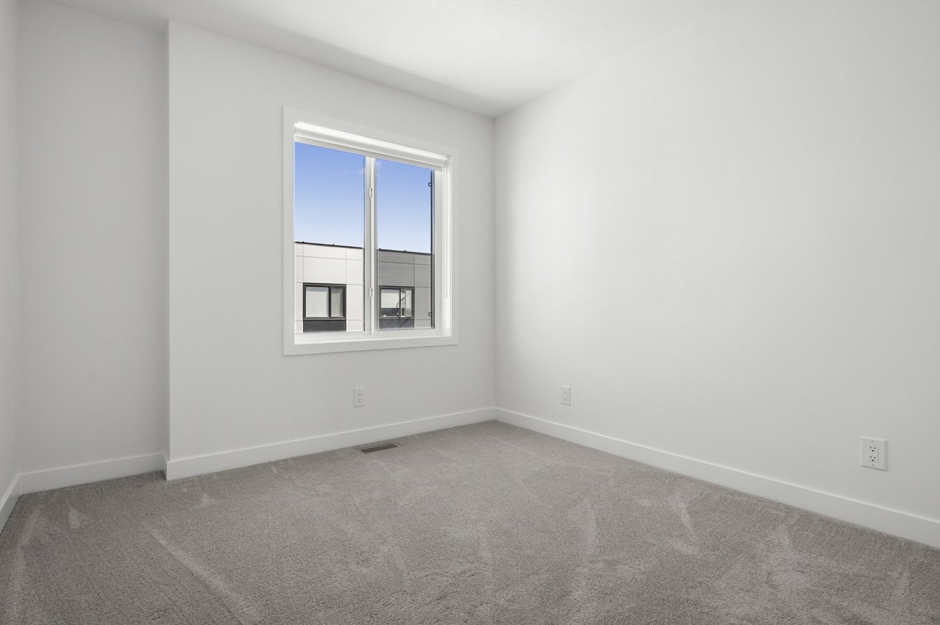 139 84 Street Southeast - Photo 35