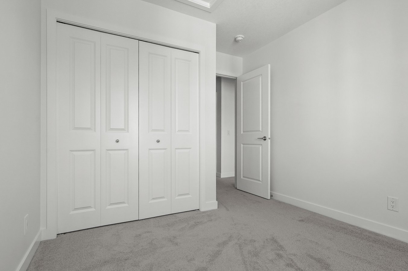 139 84 Street Southeast - Photo 36