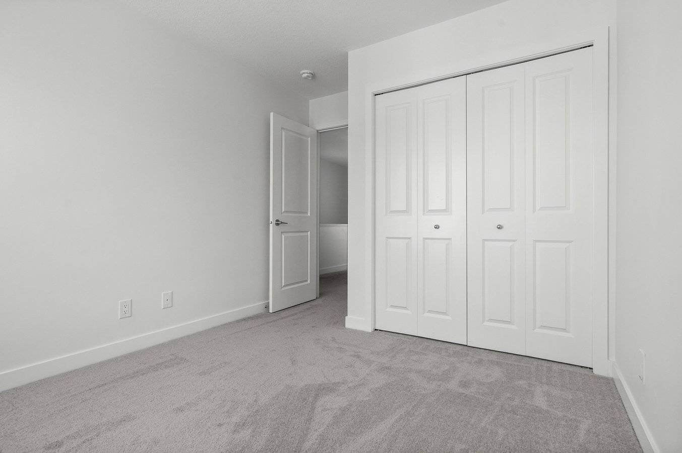 139 84 Street Southeast - Photo 39