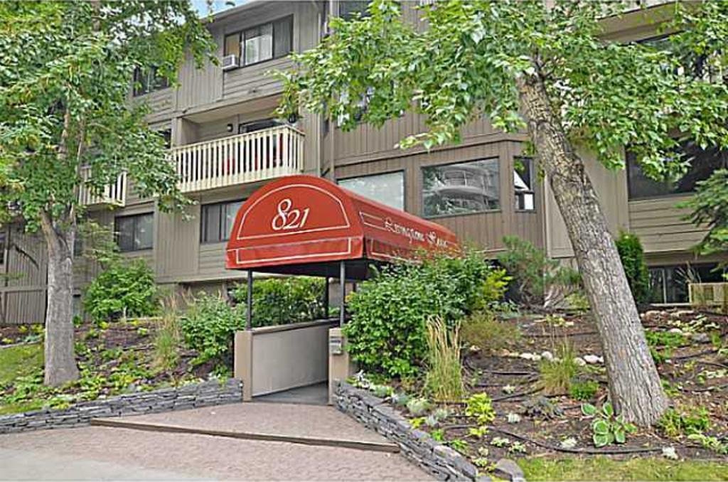 821 3 Avenue Southwest - Photo 1
