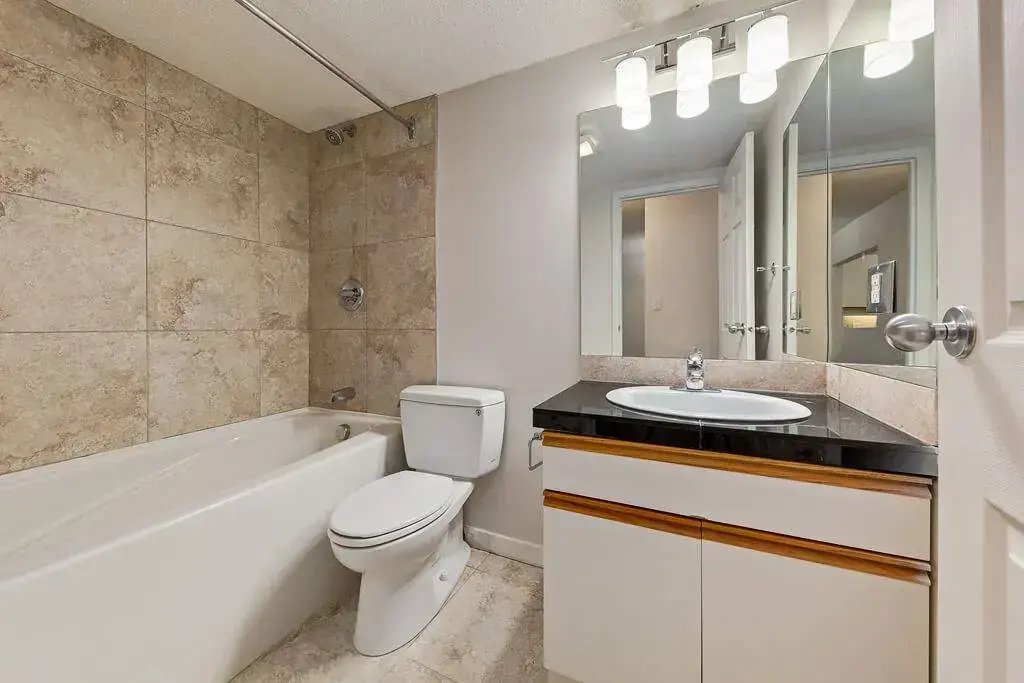 Meredith Road Apartments - Photo 8