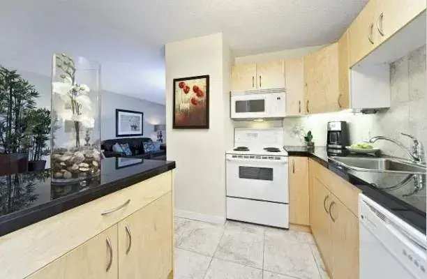 Meredith Road Apartments - Photo 12