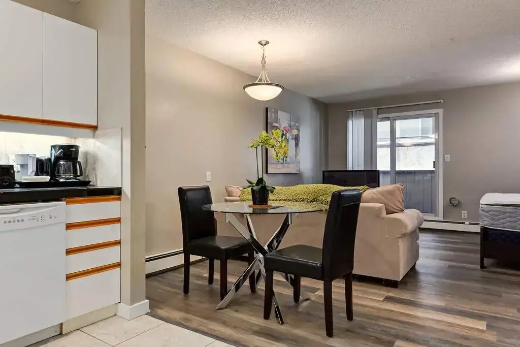 Meredith Road Apartments - Photo 14