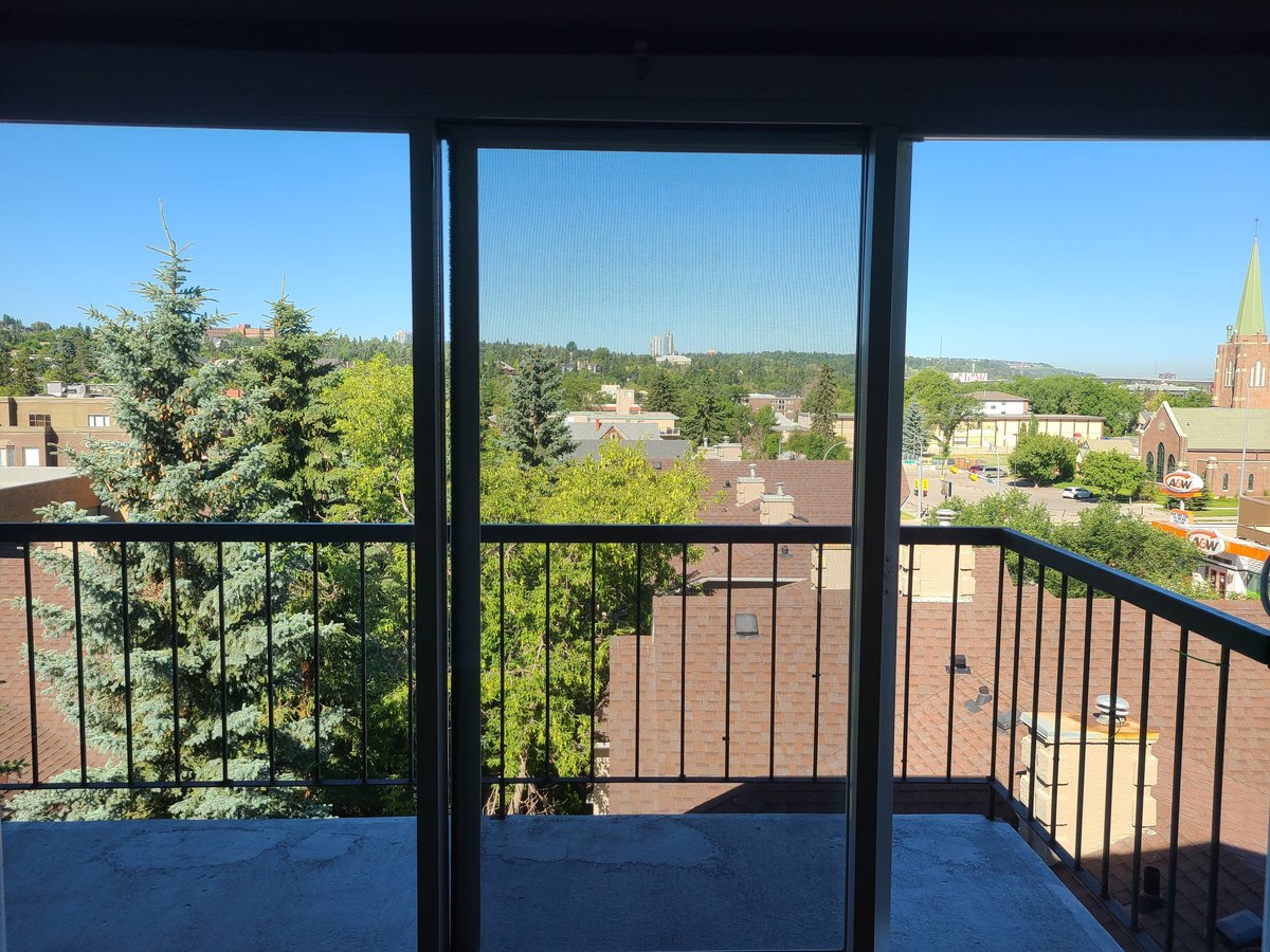 1331 14 Avenue Southwest - Photo 2