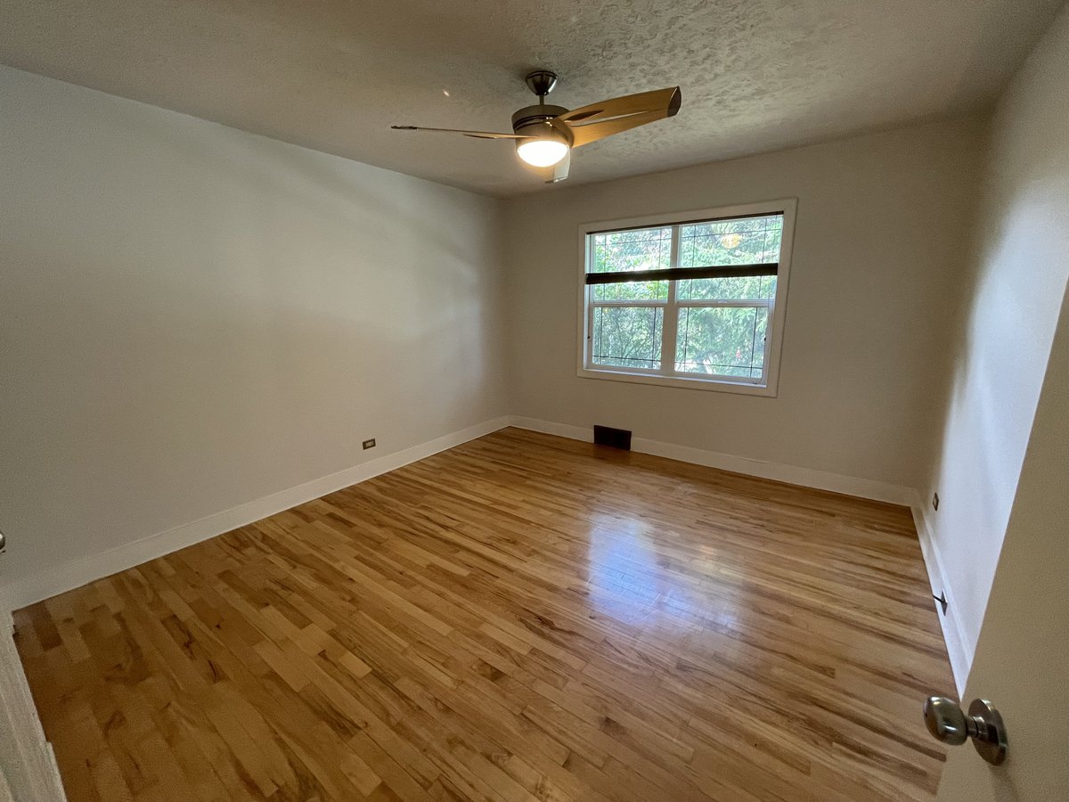 2451 28 Avenue Southwest - Photo 10