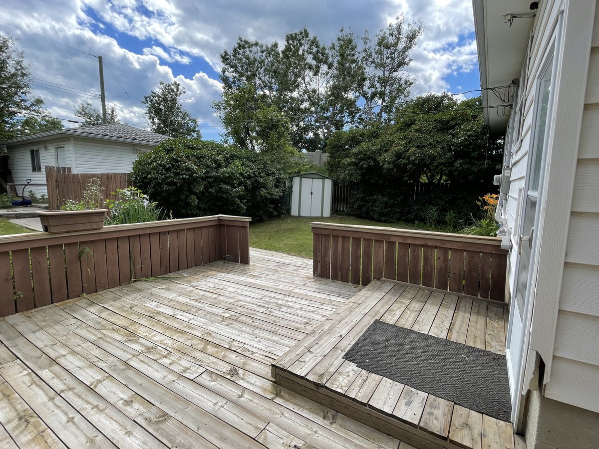 2451 28 Avenue Southwest - Photo 21