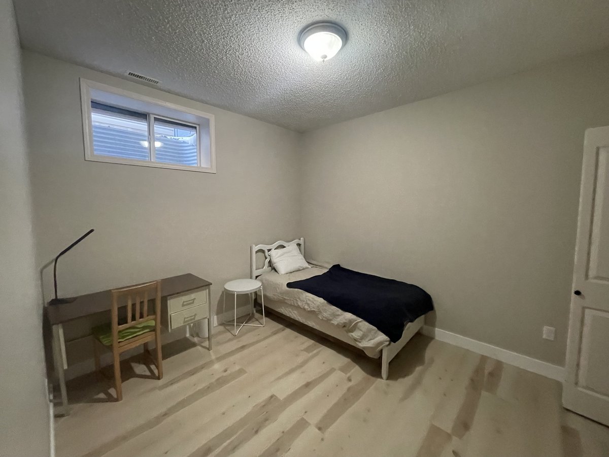 Homestay Ranny's Private Rooms for Rent, Calgary, Canada 