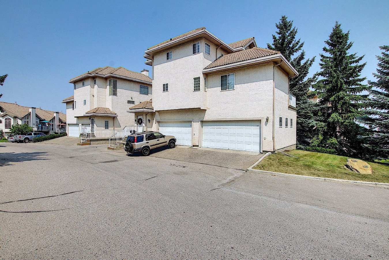 Calgary AB Cabins, Lofts and Condos for Rent