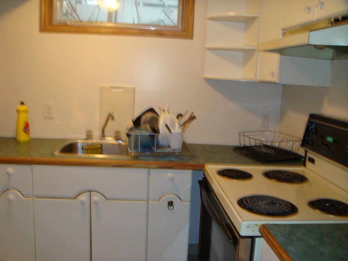 Rentals.ca Banff Trail Calgary Apartments, Condos and Houses For Rent