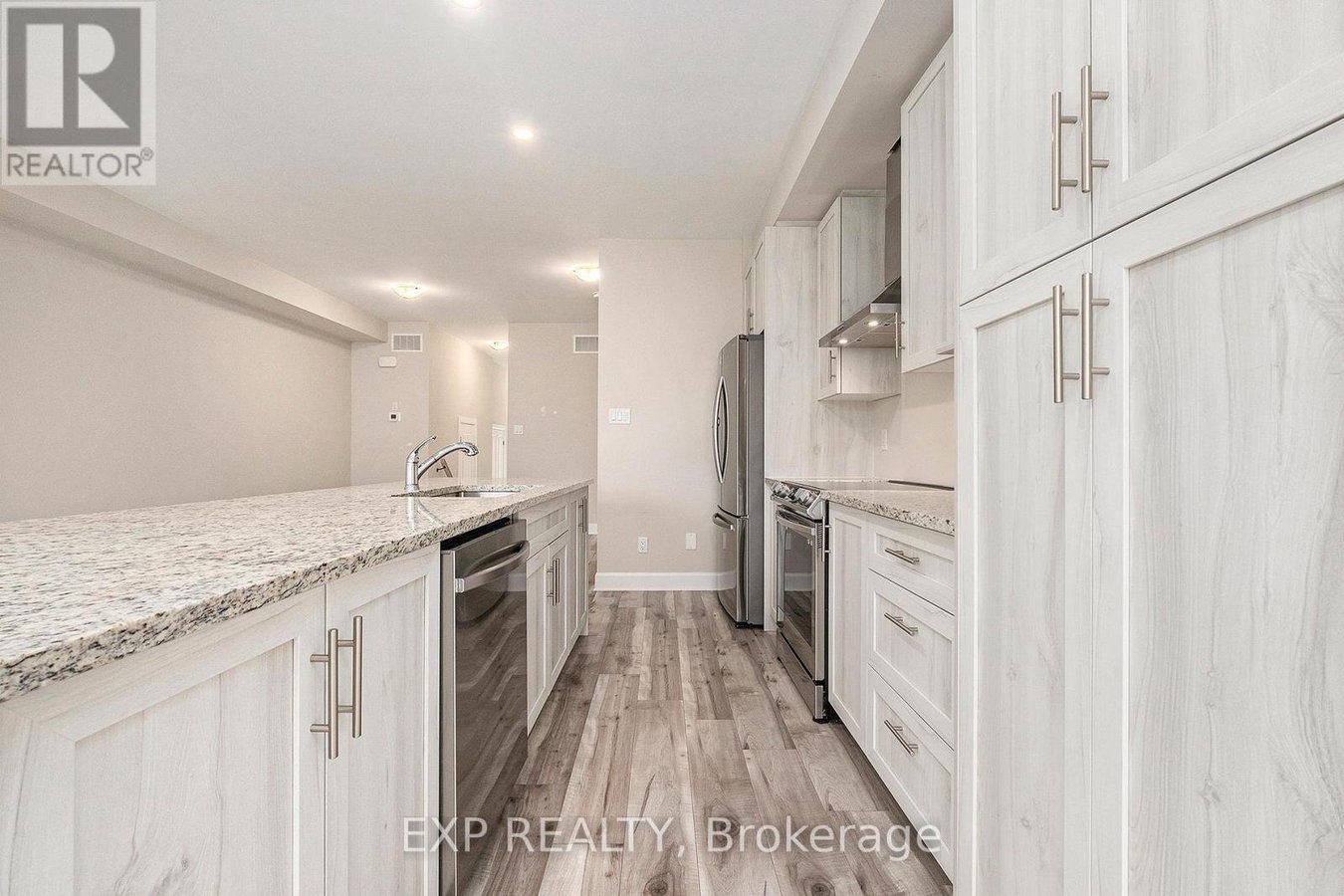 72 EASTWOOD DRIVE - Photo 9