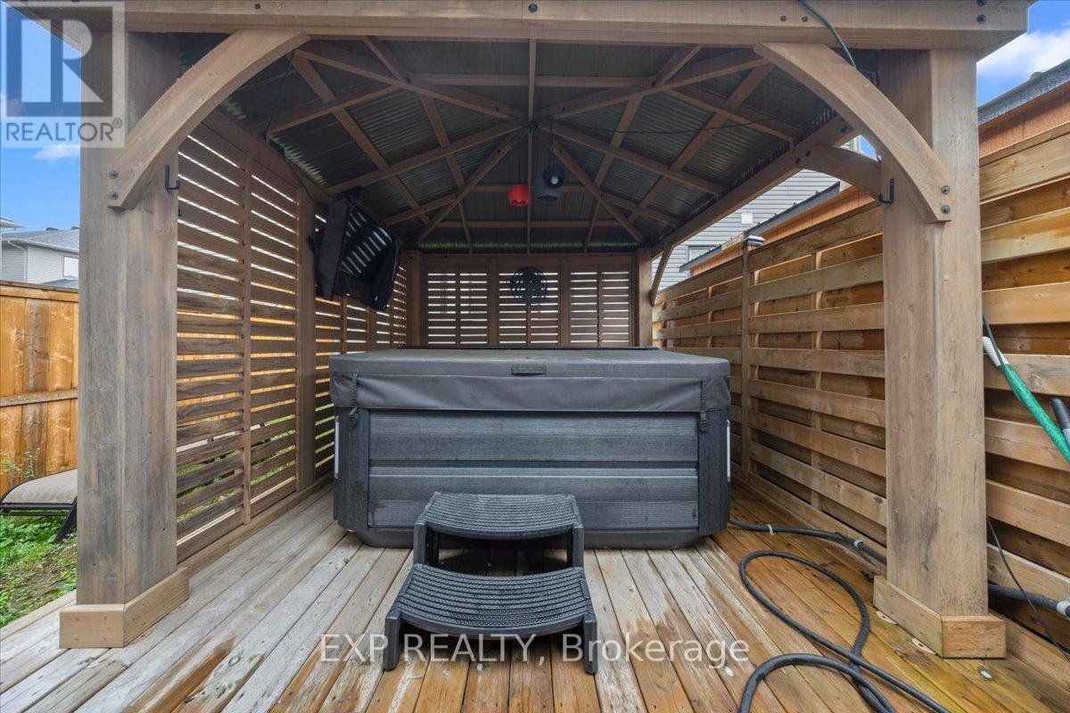 13 LEBLANC STREET - Photo 29