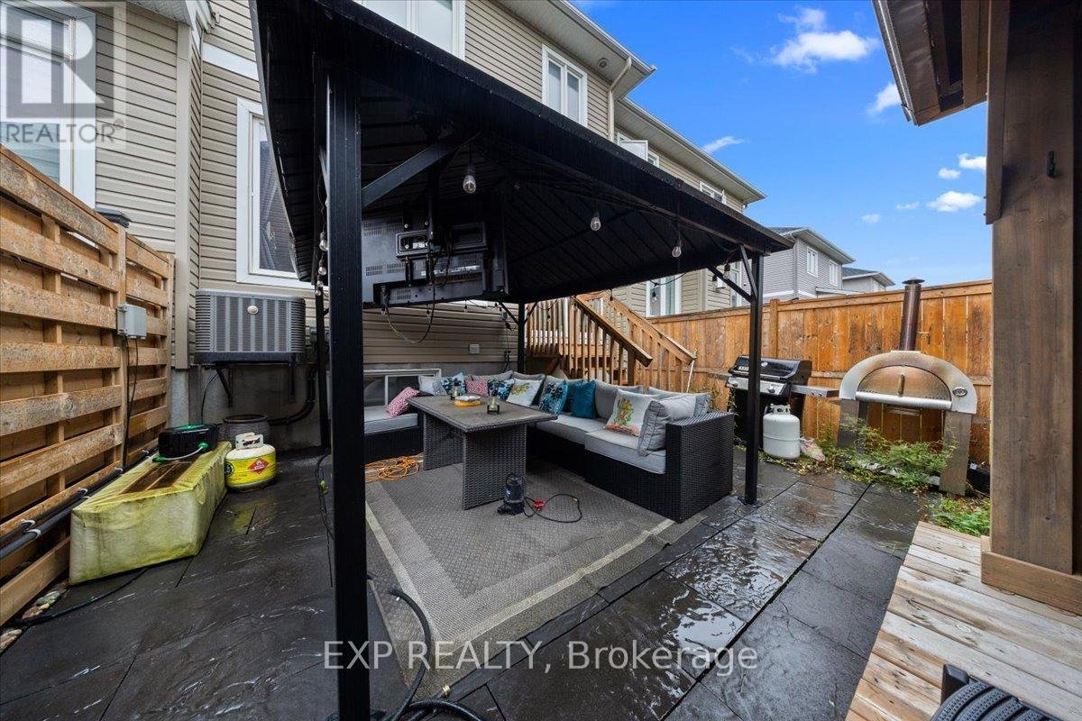 13 LEBLANC STREET - Photo 30
