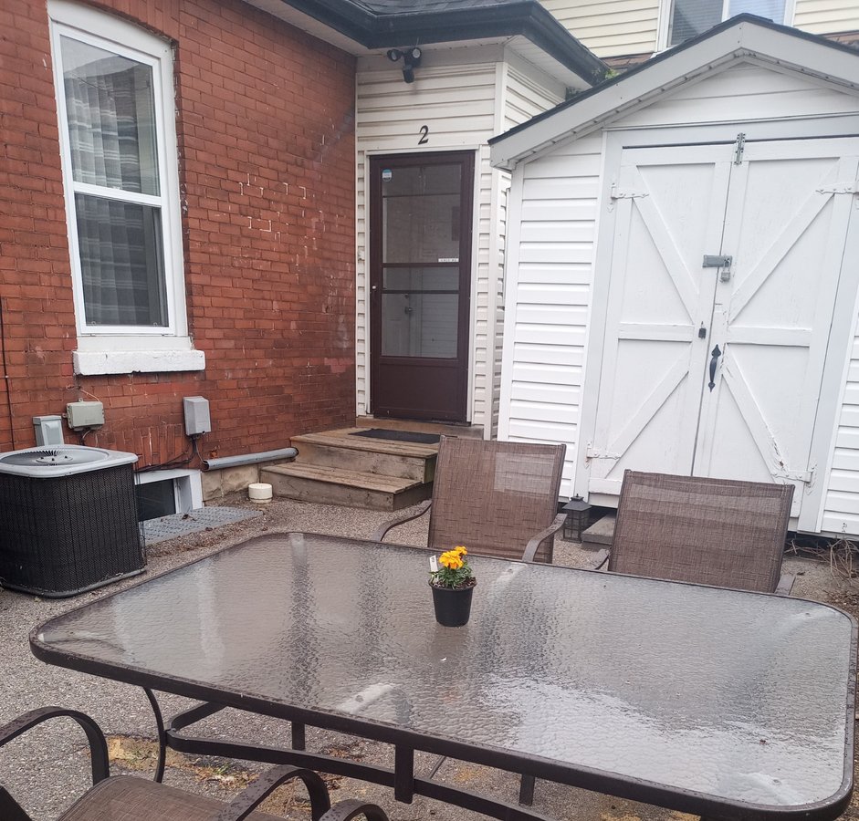 676 William Street - Photo 9