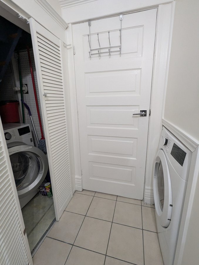 676 William Street - Photo 7