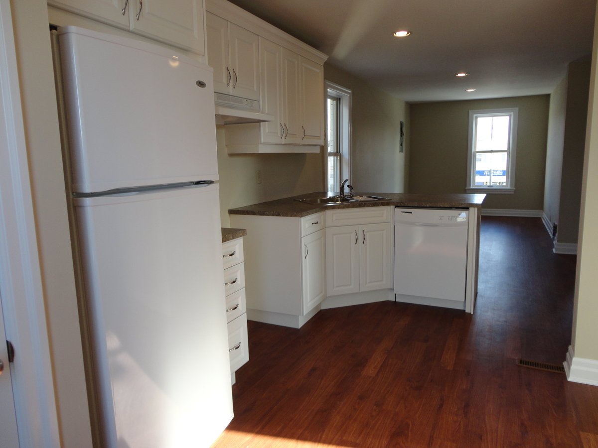 326 Horton Street East - Photo 8