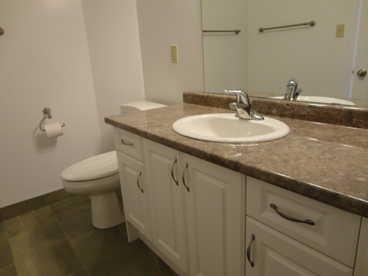 326 Horton Street East - Photo 10