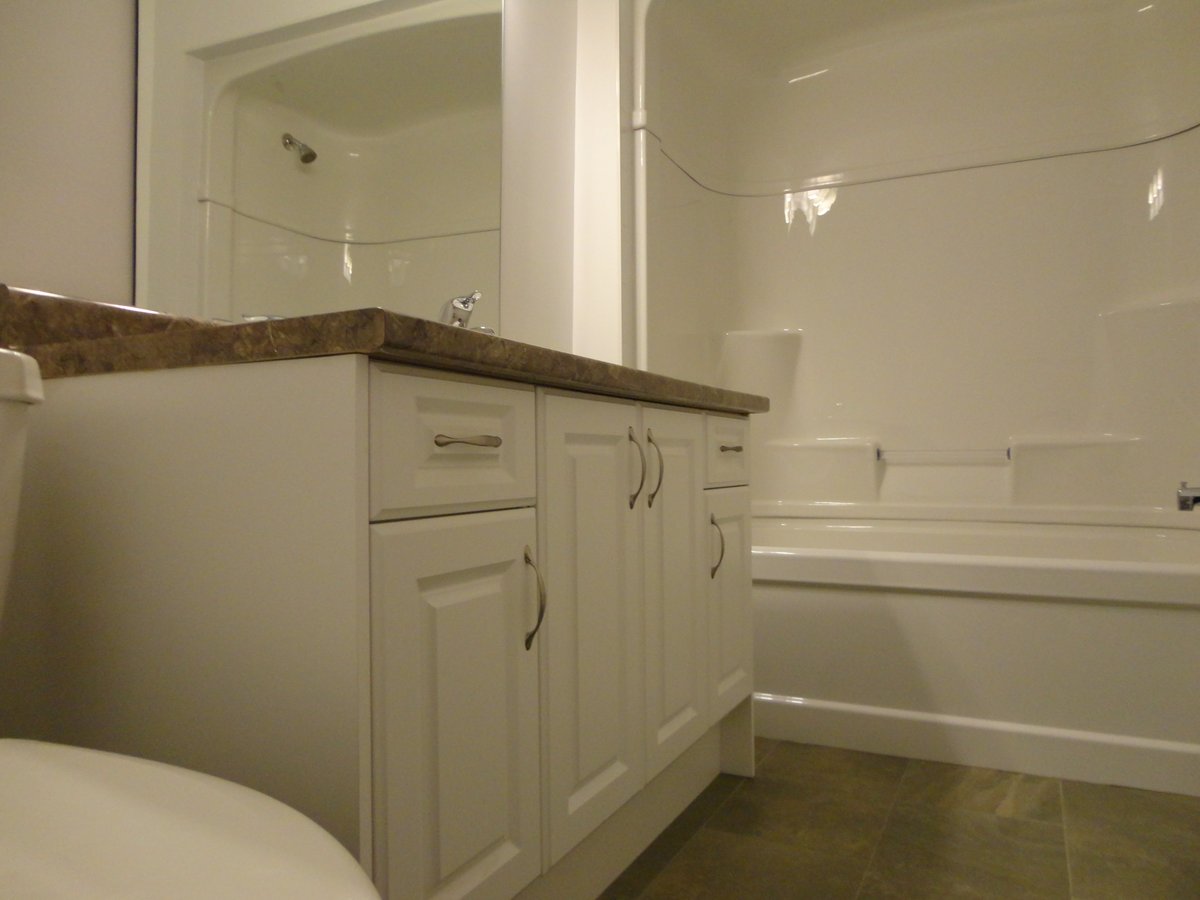 326 Horton Street East - Photo 9