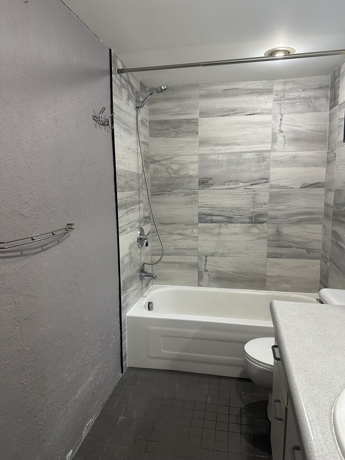 431 Oxford Street East - Photo 2