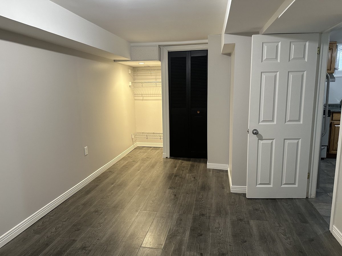 431 Oxford Street East - Photo 7