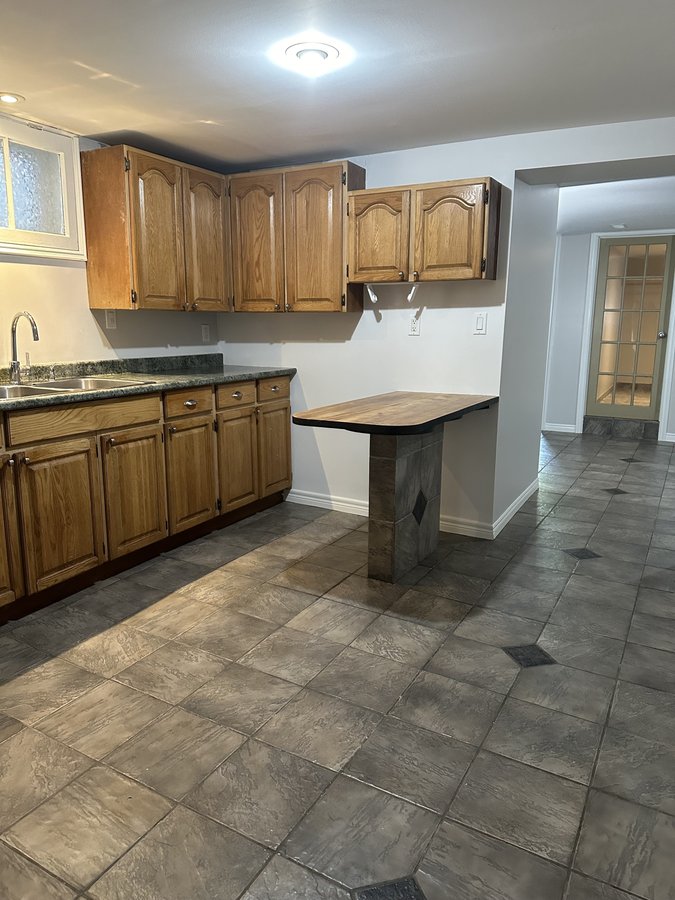 431 Oxford Street East - Photo 9