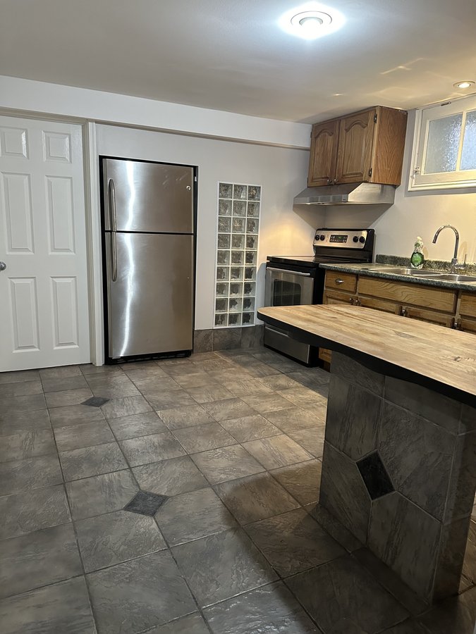 431 Oxford Street East - Photo 8