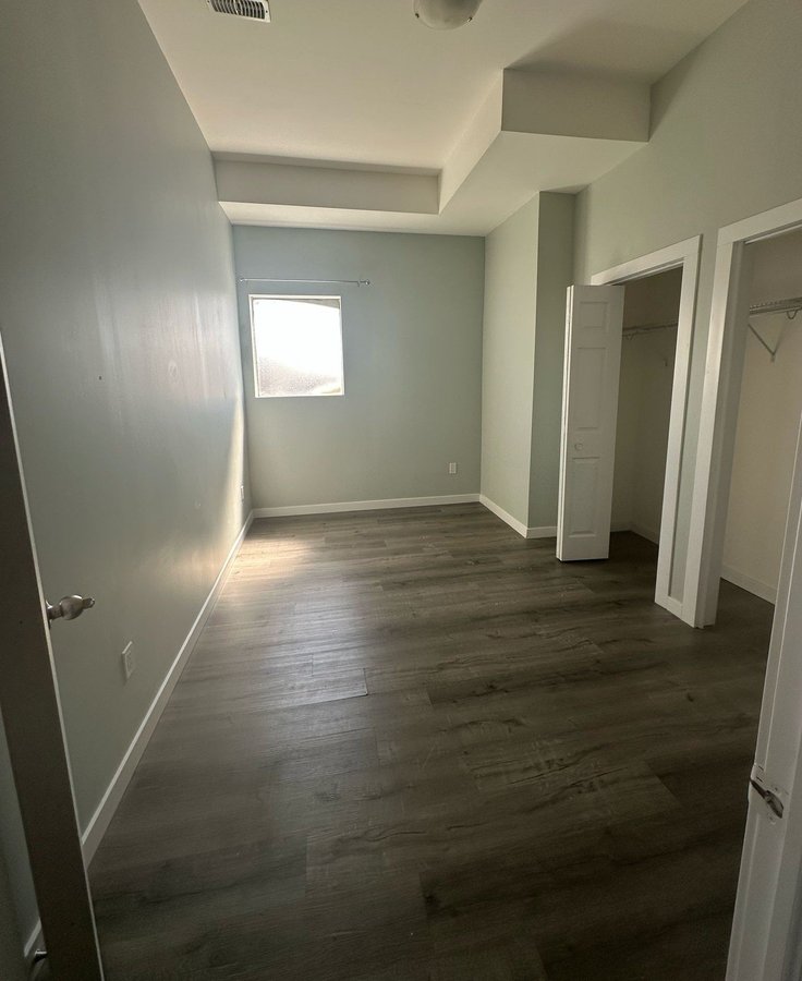 362 Richmond Street - Photo 5