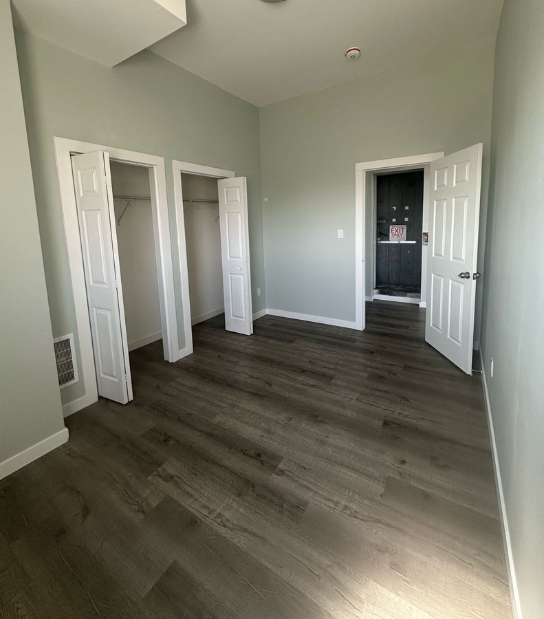 362 Richmond Street - Photo 4