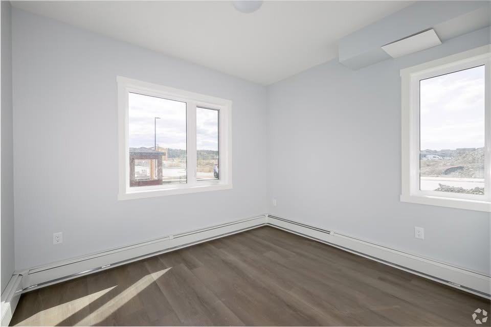 348 Greystone Boulevard - Photo 4