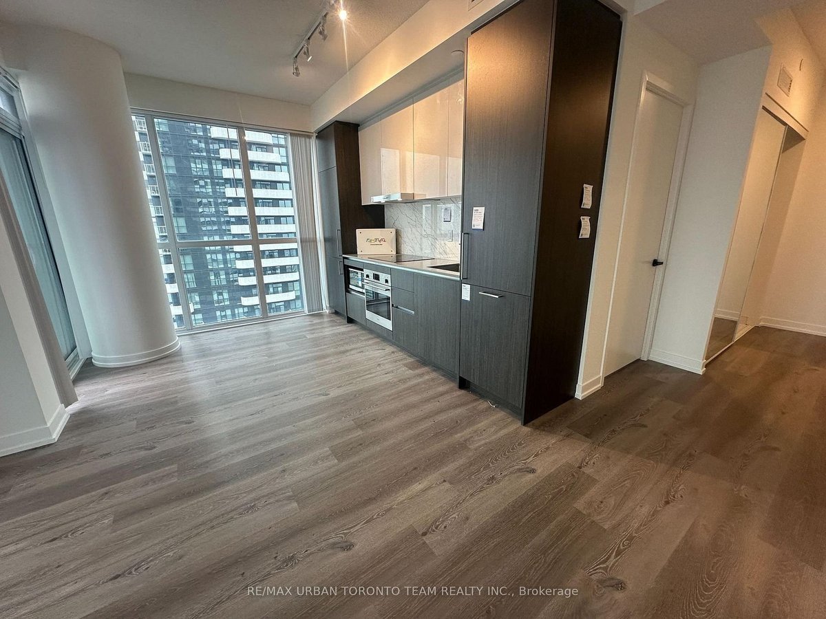 225 Commerce Street - Photo 2