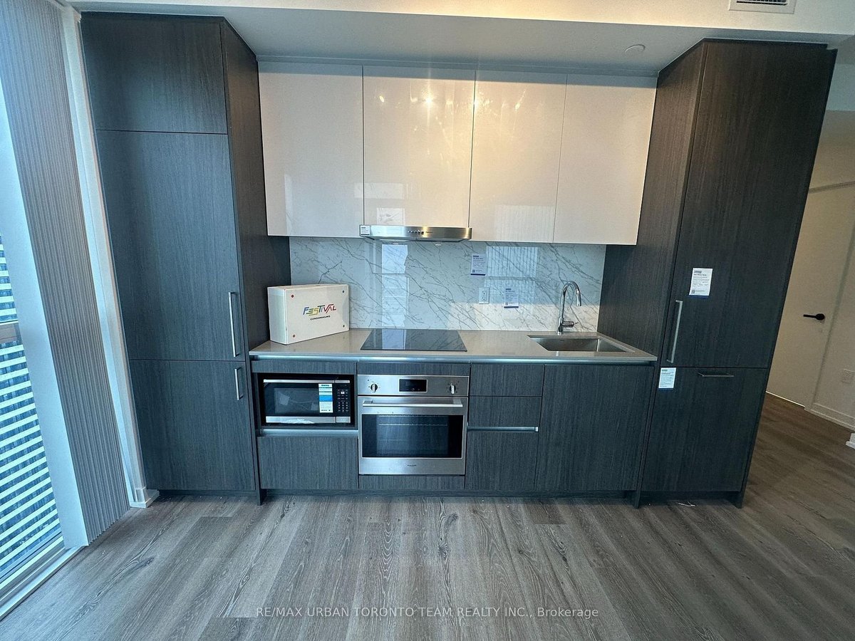 225 Commerce Street - Photo 4