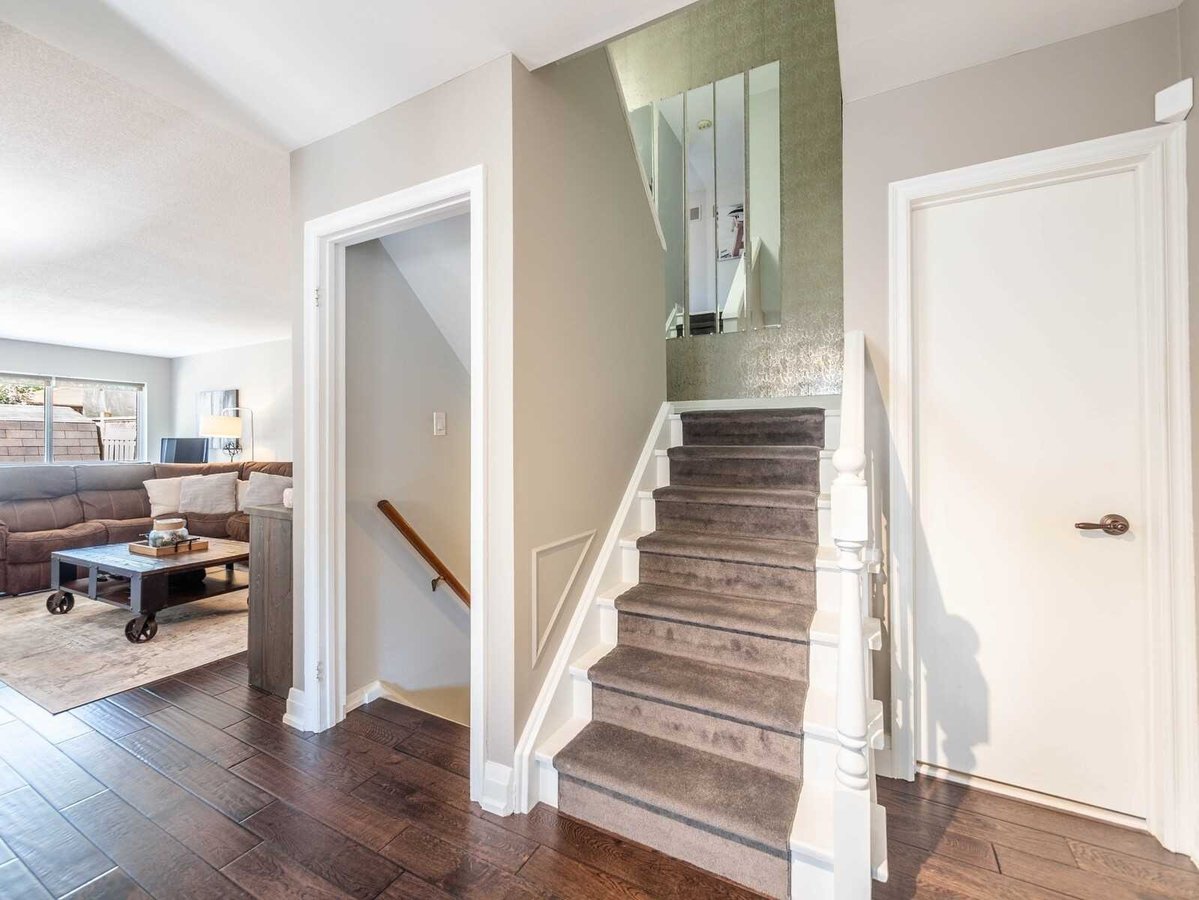 669 Tedwyn Drive - Photo 11