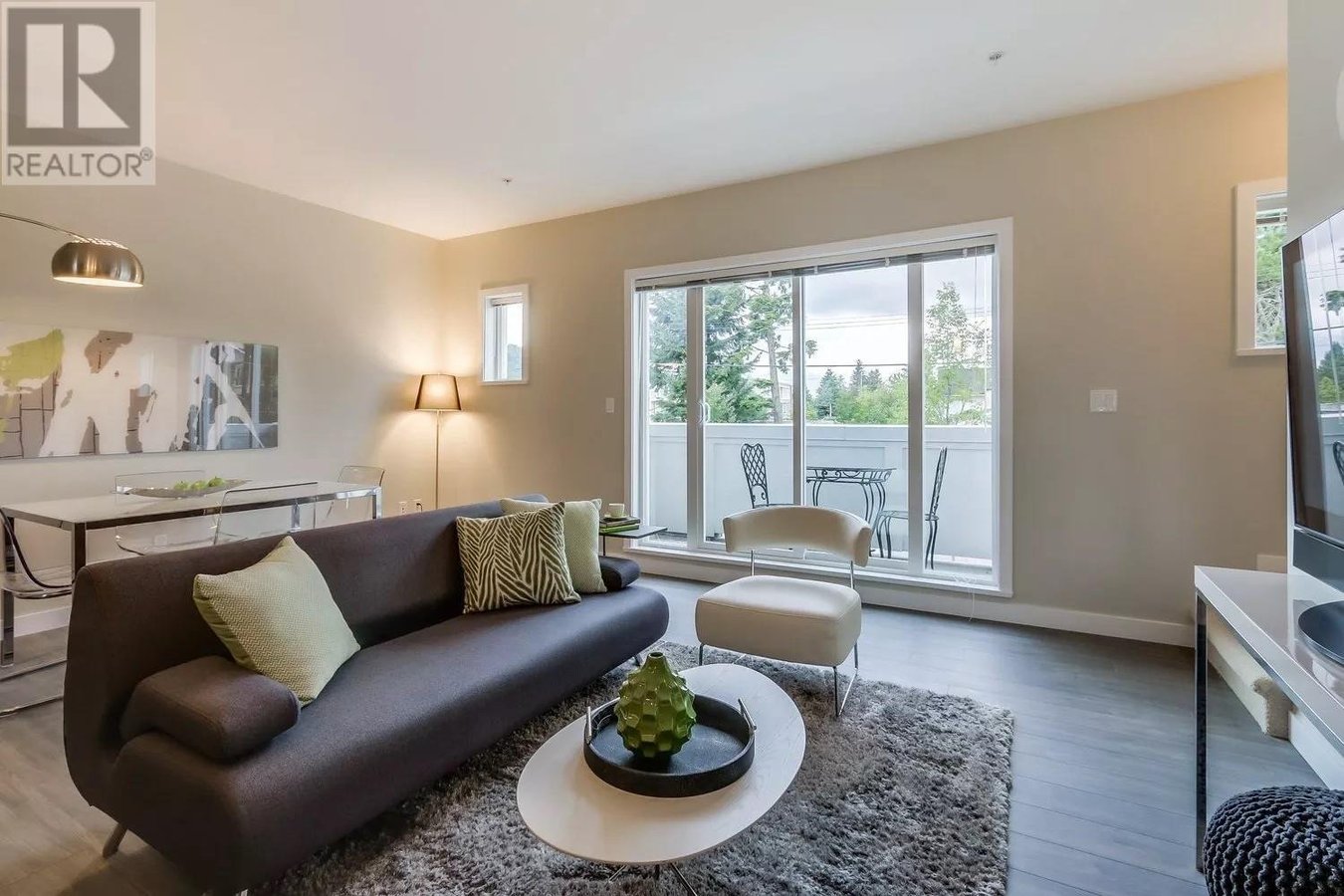 638 REGAN AVENUE - Photo 5