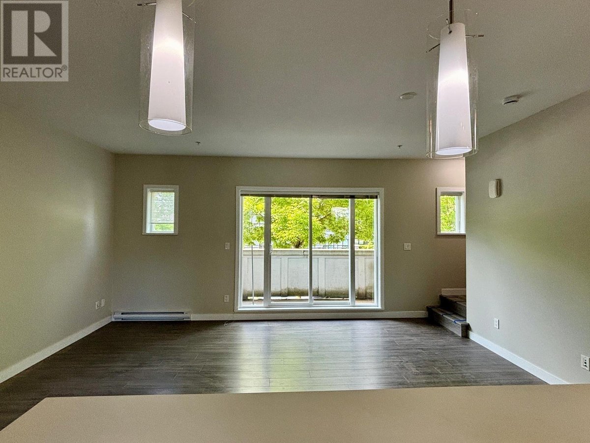 638 REGAN AVENUE - Photo 6