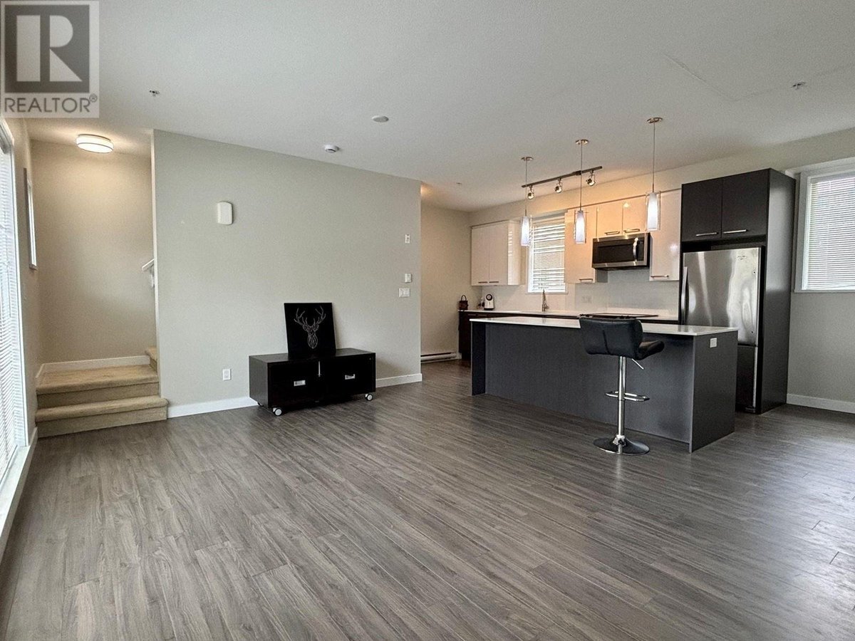 638 REGAN AVENUE - Photo 7