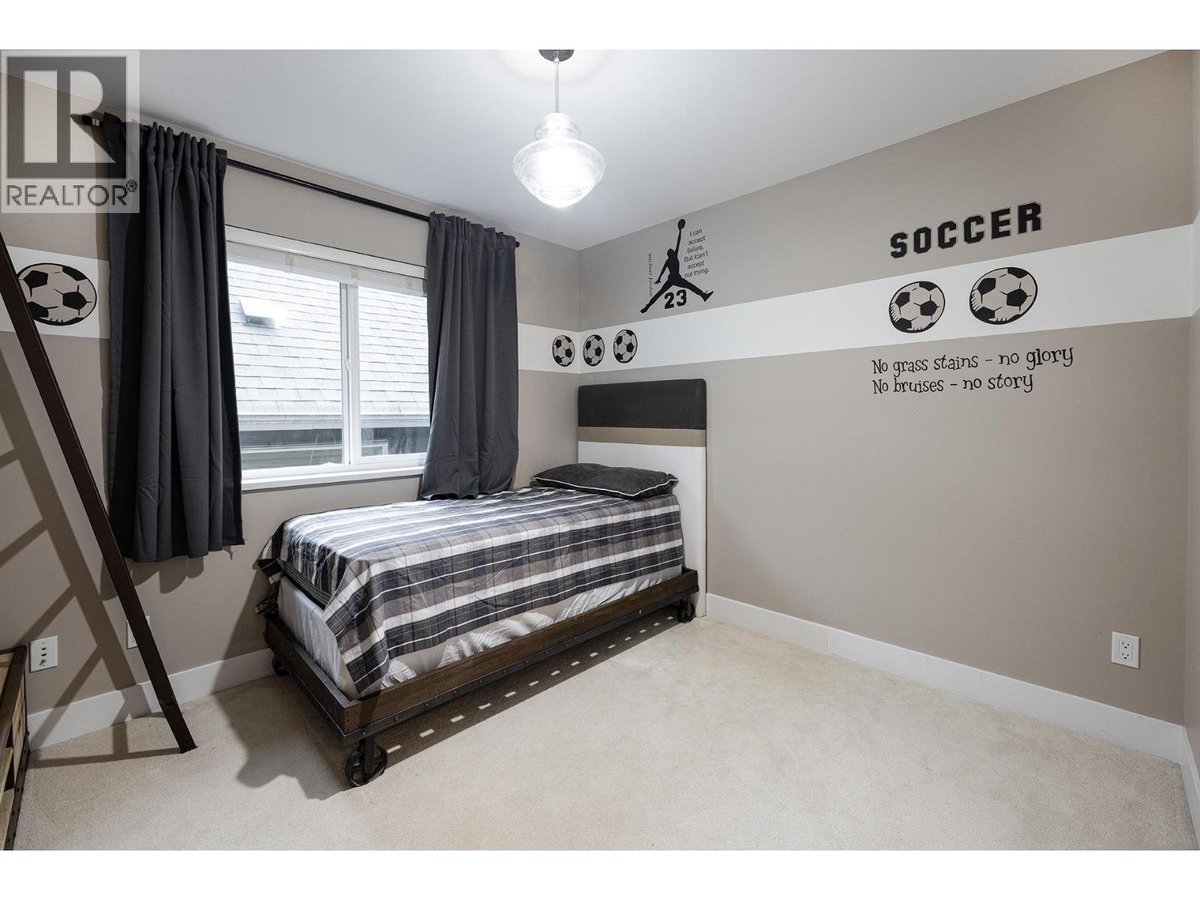 Upper 1432 ARGYLE STREET - Photo 18