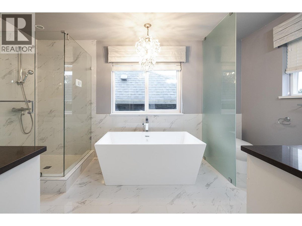 Upper 1432 ARGYLE STREET - Photo 23