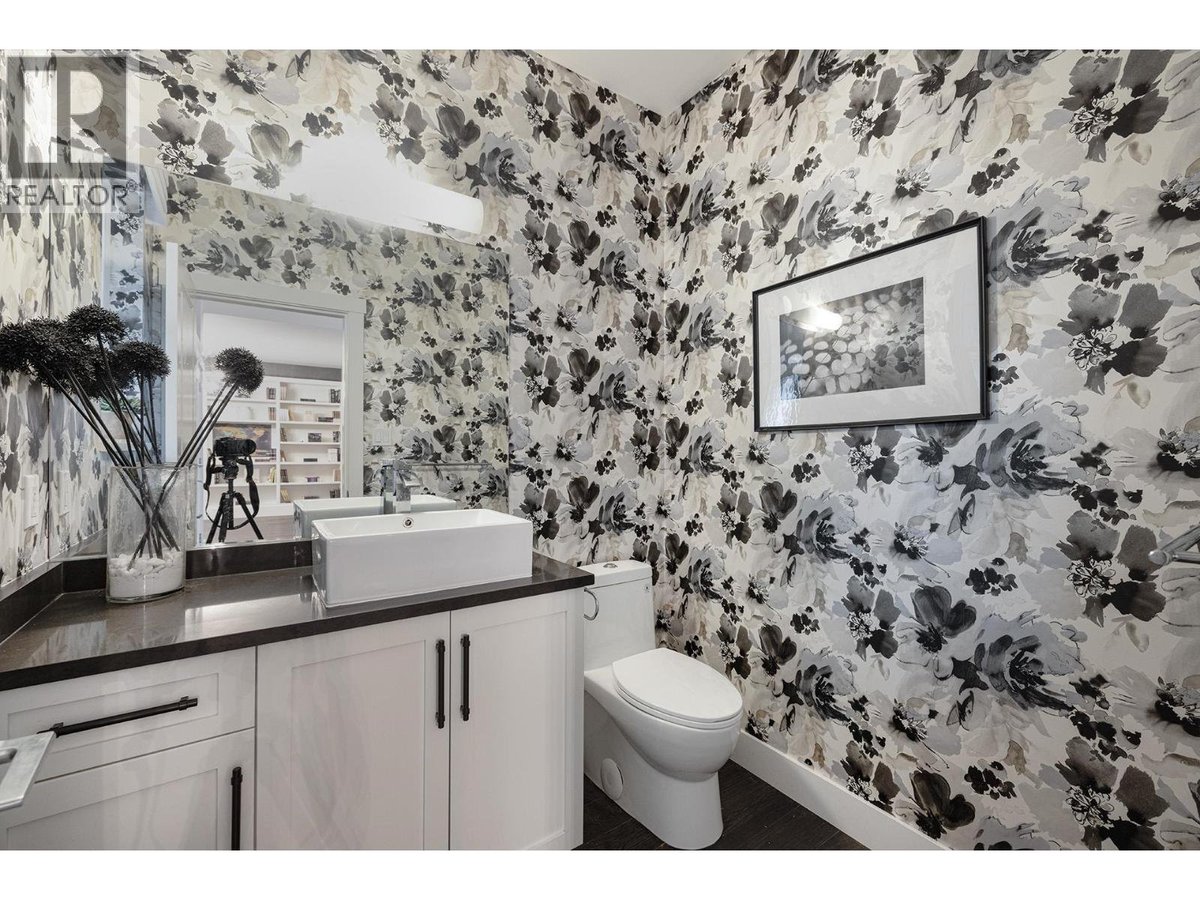 Upper 1432 ARGYLE STREET - Photo 26